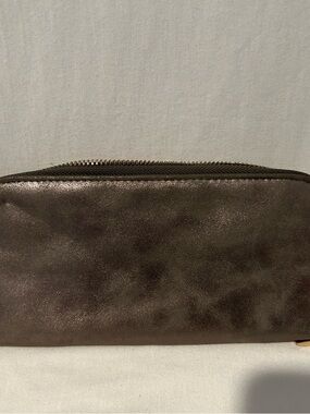 Women’s Zip Around Wallet With Hot Pink Interior, Minicci Brand, Metallic